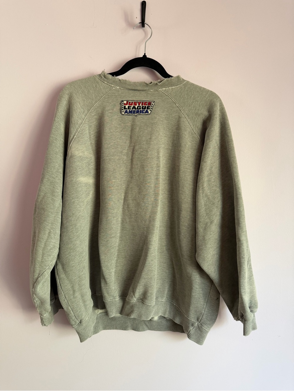 Vintage 90’s DC Green Graphic Justice League Sweatshirt Naturally Distressed XL - Picture 8 of 8